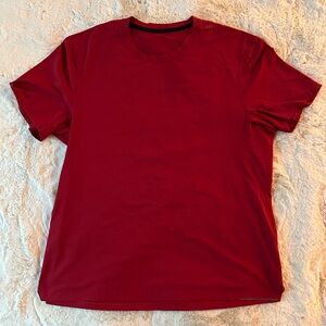 Lululemon Men’s Red Work Out Shirt Large